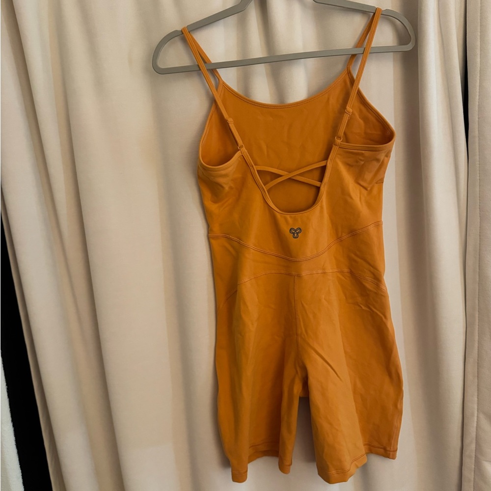 Aritzia TNA Adjustable-Strap Orange Romper Bodysuit Medium
